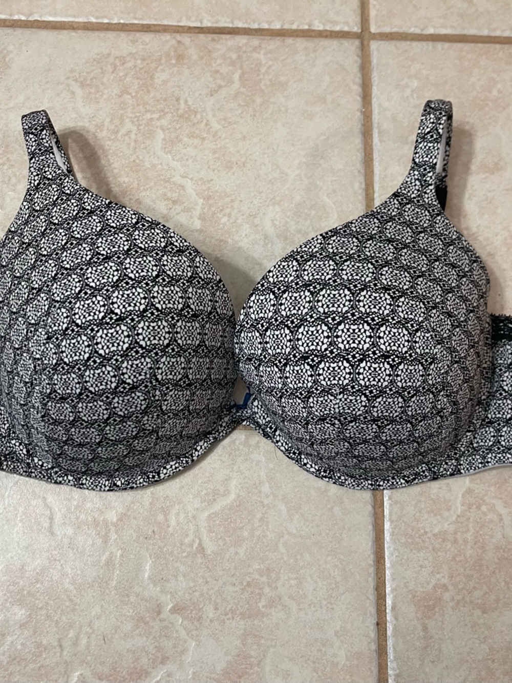 Cacique Black and White Patterned smooth boost plunge bra 44DD